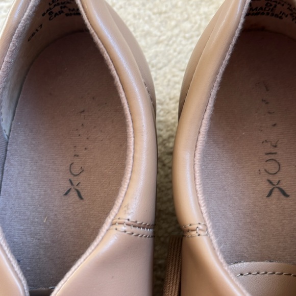 Women's Capezio Tan Tap Shoes size 8 Medium like new - Picture 3 of 4